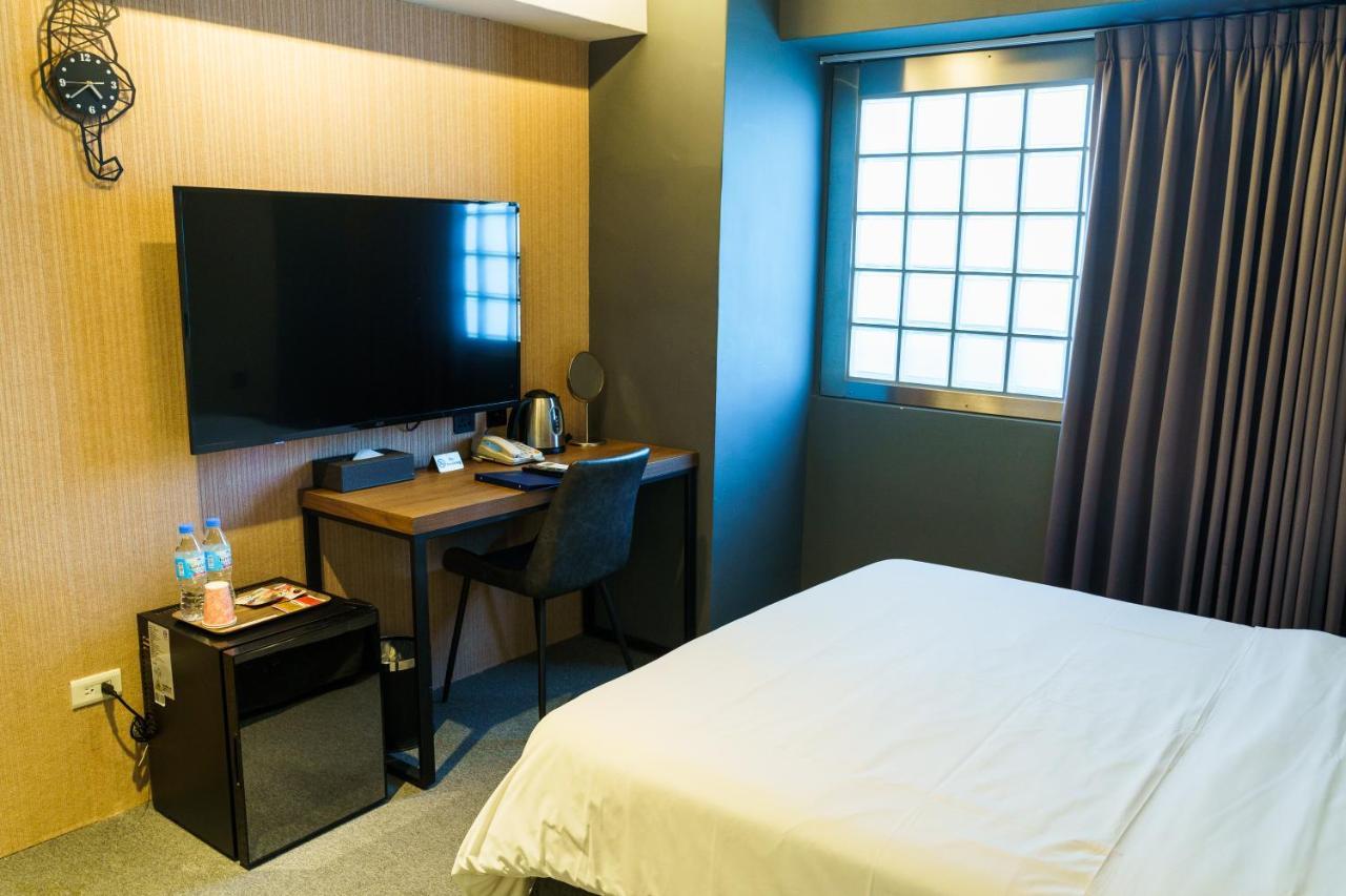 Doudian Ddinn Hotel Taizhong Zewnętrze zdjęcie